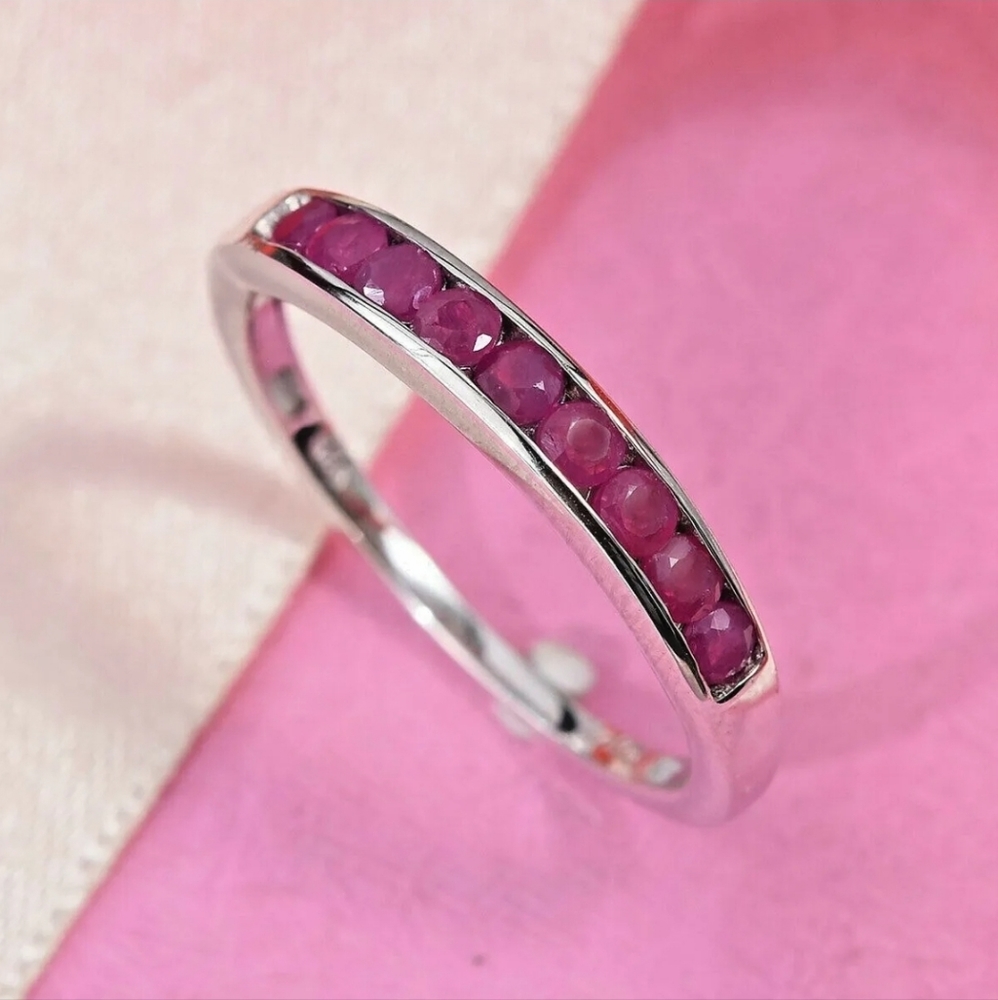 AA Burmese Rubies Ring in Platinum/Sterling Silver (Sz 7) 0.85 ctw - Picture 4 of 11